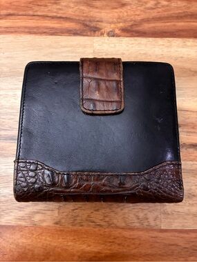 Vintage Brahmin Croc Embossed Bifold Wallet Black with Brown Trim